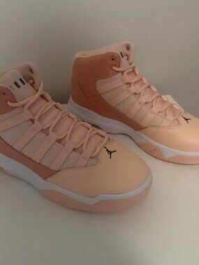 Jordan 12s in pink & cream #basketball #retro never worn